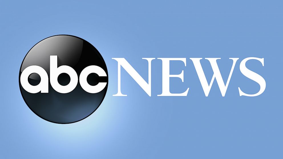 2 people found dead inside a plane that crashed into an Ohio home