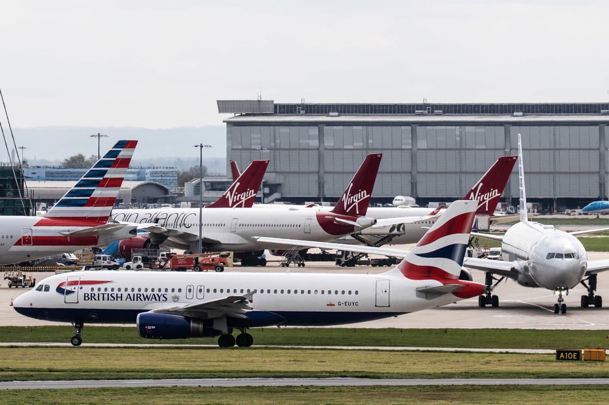 Heathrow expansion could be delivered by rival company, regulator says