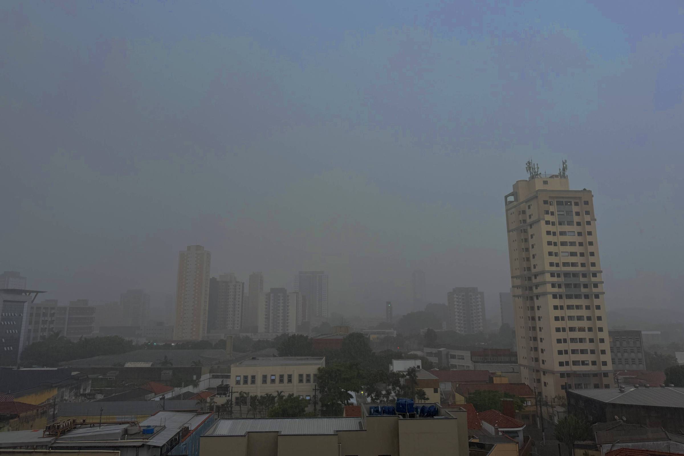 Chuva volta a S�o Paulo nesta sexta (15) e no fim de semana