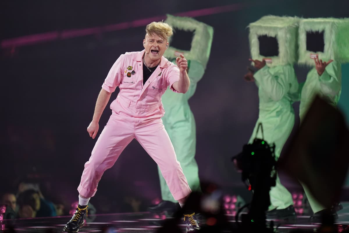'Car crash': Eurovision 2026 fans deliver scathing verdict on UK Look Mum No Computer performance