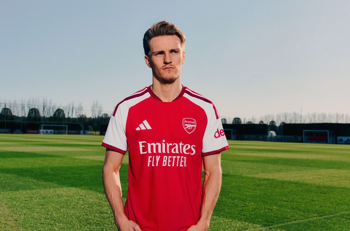 Arsenal reveal new home kit celebrating 20 years of the Emirates Stadium