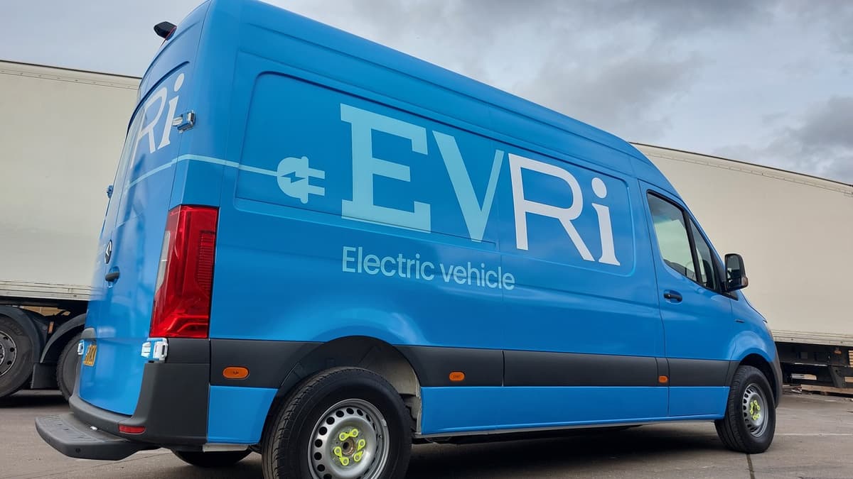 Evri workers arrested in London in immigration crackdown