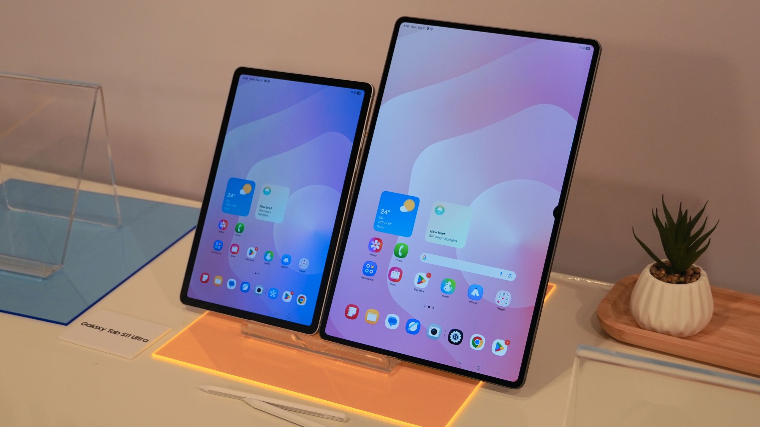 Looks like the Galaxy Tab S12 Ultra leaked and, yeah, not much changed