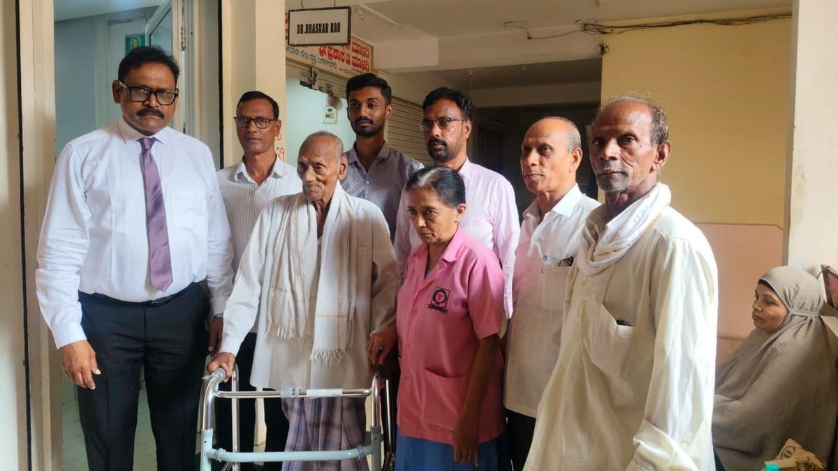 Hubballi doctor performs hip replacement surgery on centenarian