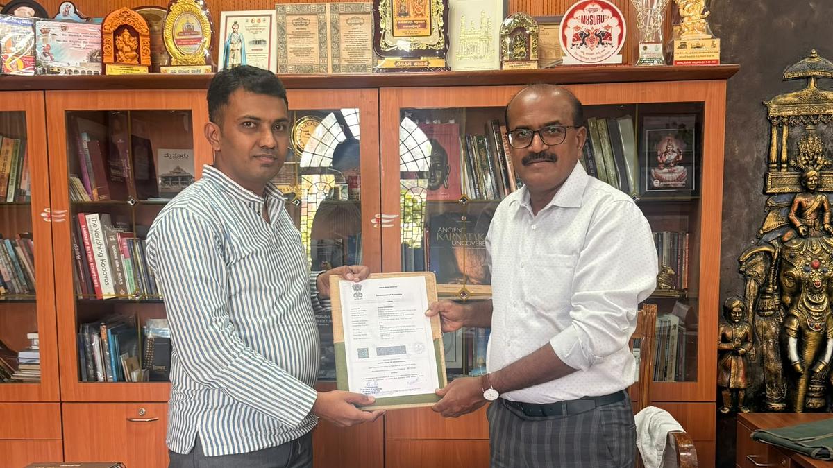 Archaeology Dept. collaborates with Servants of Knowledge to digitise heritage collections