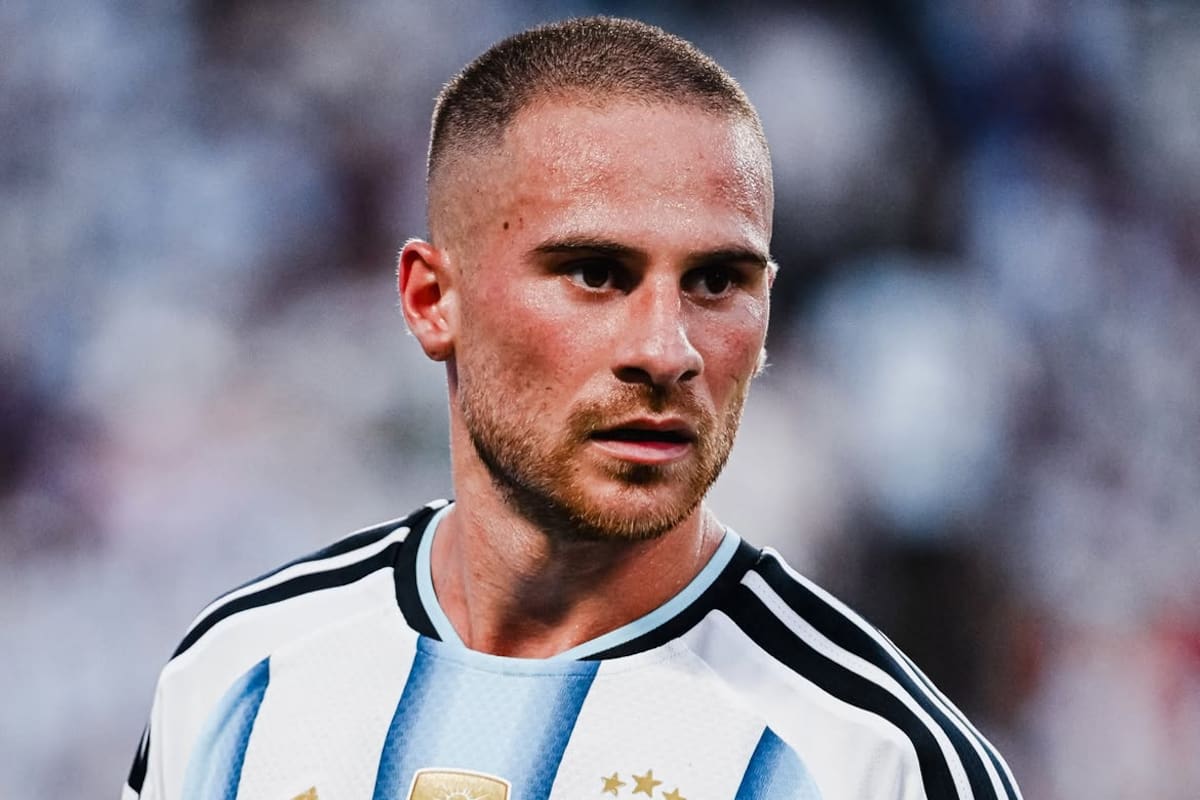 Alexis Mac Allister, futbolista de la selección argentina: así es su mansión de US$5,2 millones en Inglaterra y su “museo” de camisetas