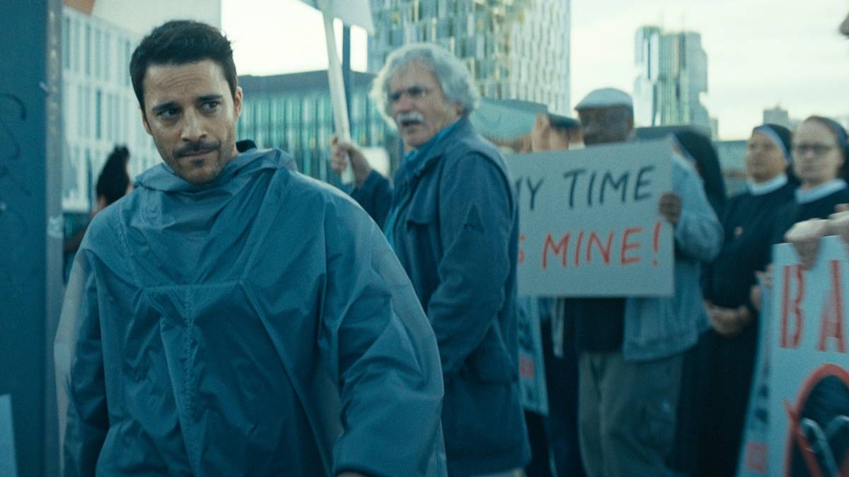 3 Years Later, This Sci-Fi Masterpiece Is Still the Most Disturbing Dystopian Film on Netflix