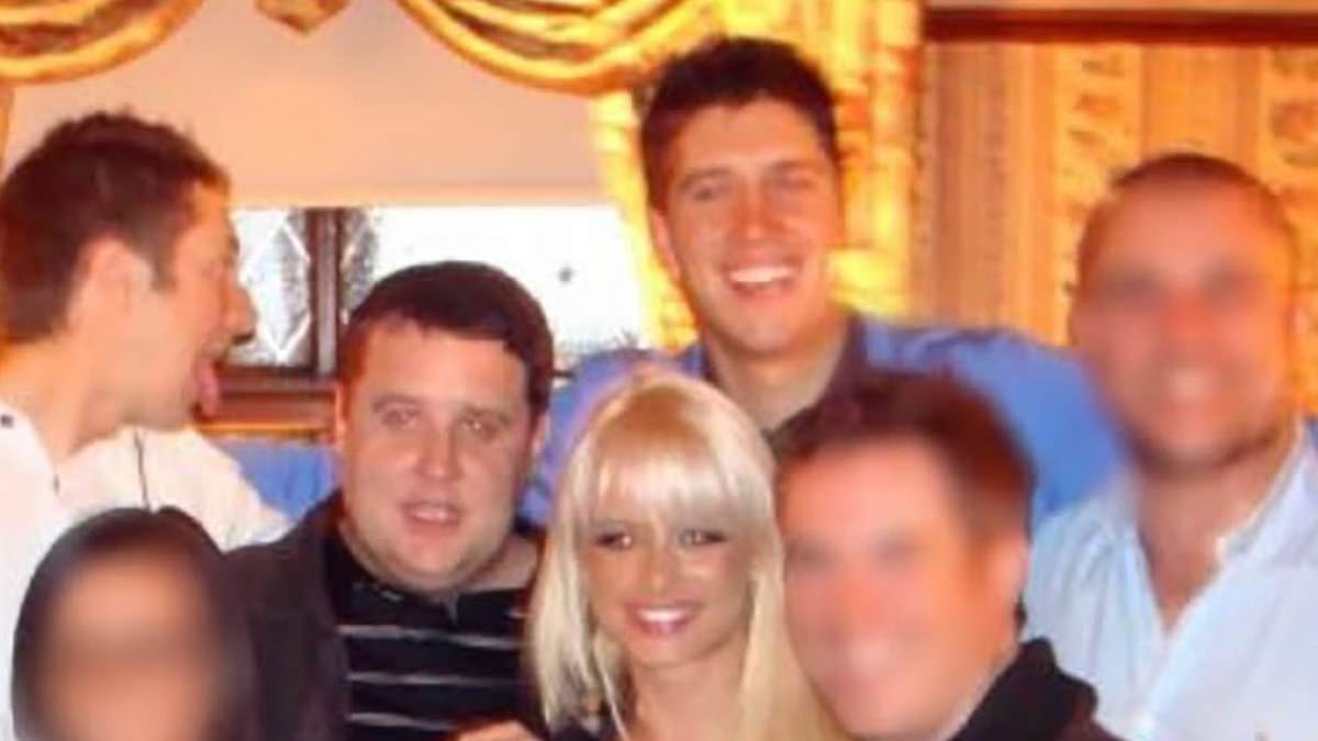 Former page 3 model Rhian Sugden to write tell-all book 16 years following sexting scandal with Tess Daly's estranged husband Vernon Kay