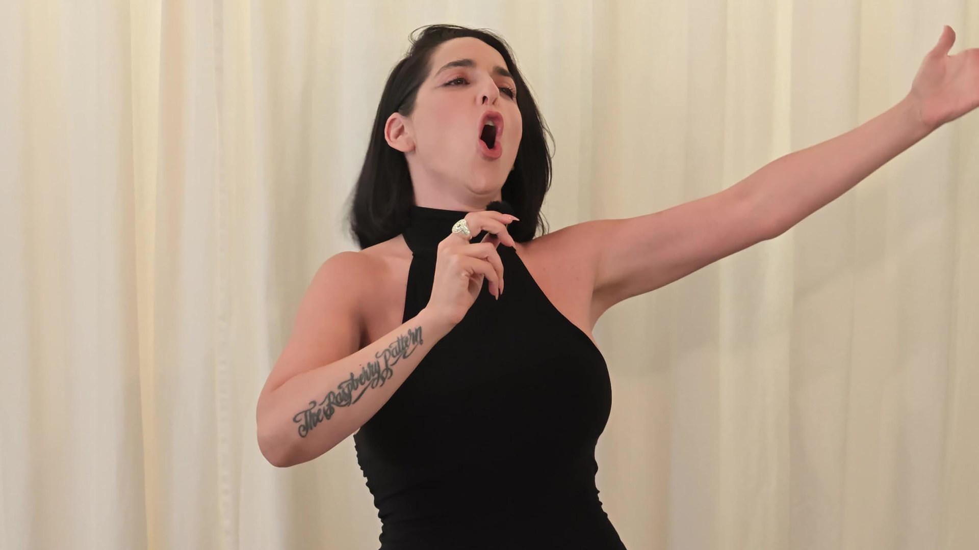 Spanish X-Factor bombshell Ruth Lorenzo reveals how to support Los Rojos like a local