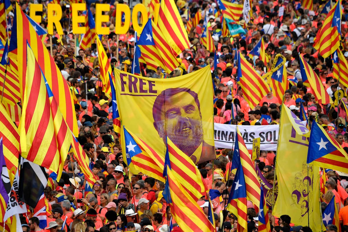 España: el país de los movimientos separatistas, las dos ciudades en Marruecos y las películas sin subtítulos