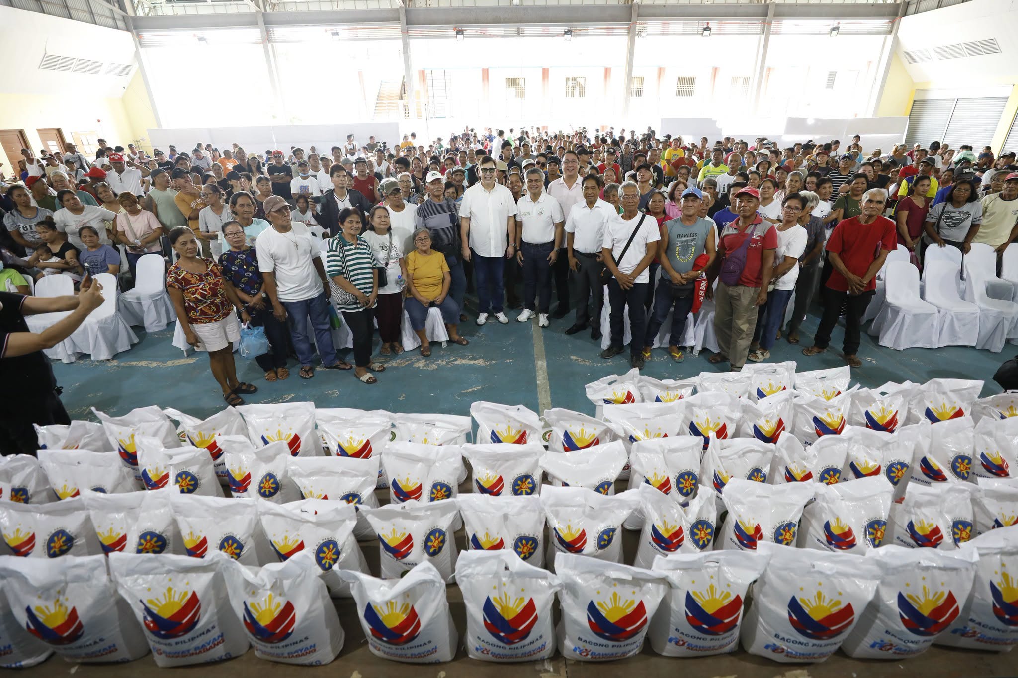 Recto: Marcos gov’t’s free rice program benefits 7 million families