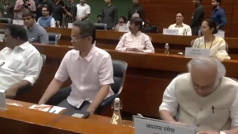Seat at the table for TMC rebels at all-party meeting, INDIA bloc MPs walk out