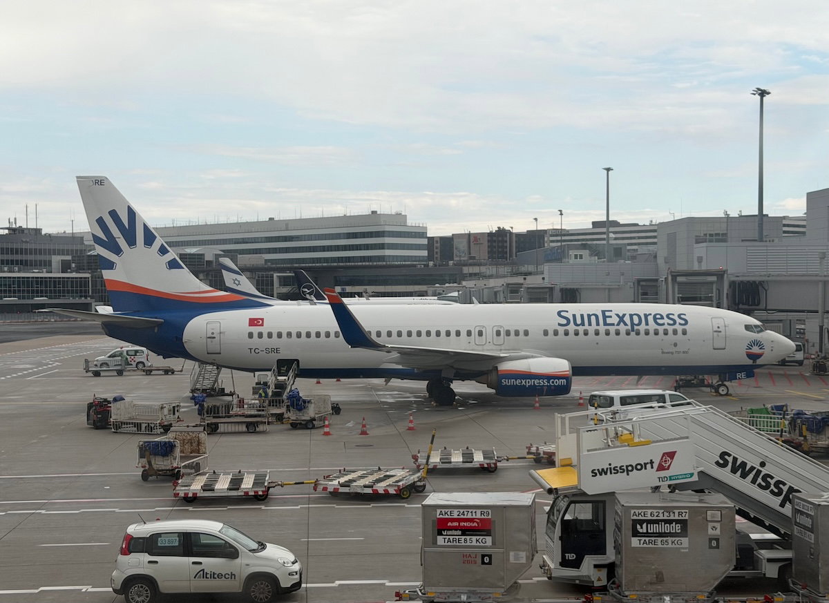 Man Refuses To Sit Next To Woman On Plane, Citing “Sharia Law,” Then Punches Flight Attendant