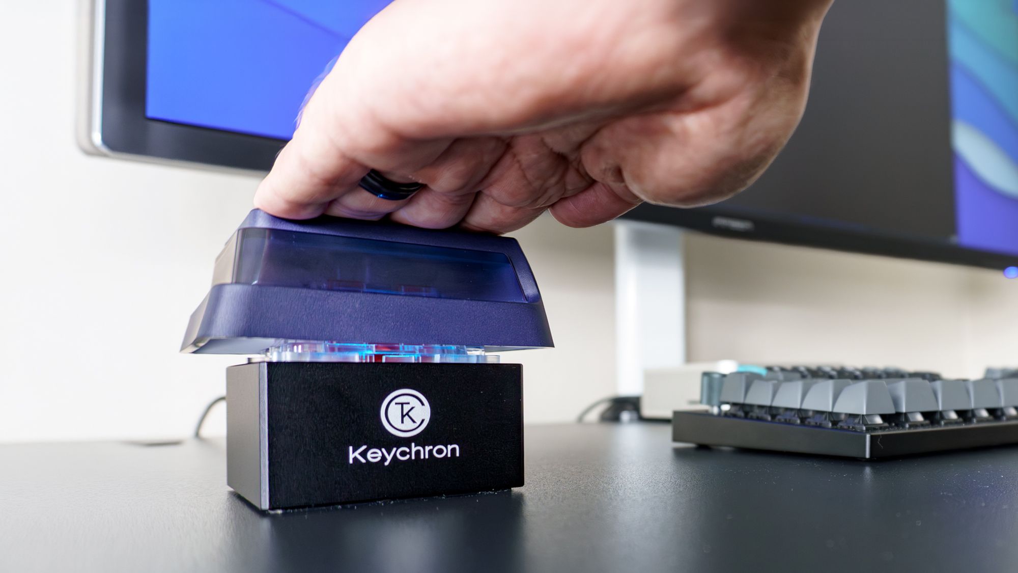 I added this one-key macropad to my desk setup and slamming it down is the perfect way to break up my workday
