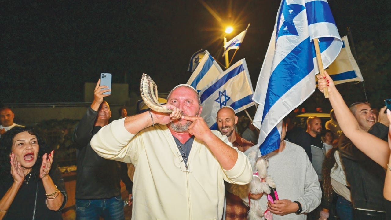 Tisha B’Av: Can Jews mourn destruction while witnessing national rebirth?