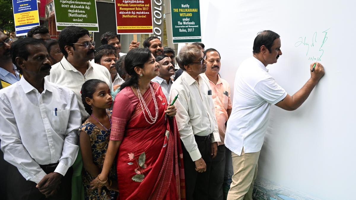 PMK organises signature campaign urging State govt. to notify extent of Pallikaranai marshland