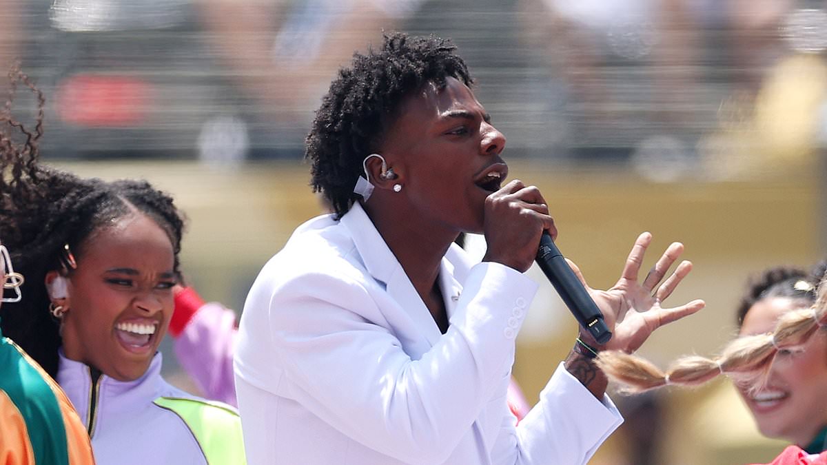 Fans left baffled by World Cup closing ceremony as YouTuber IShowSpeed performs in bizarre pregame show