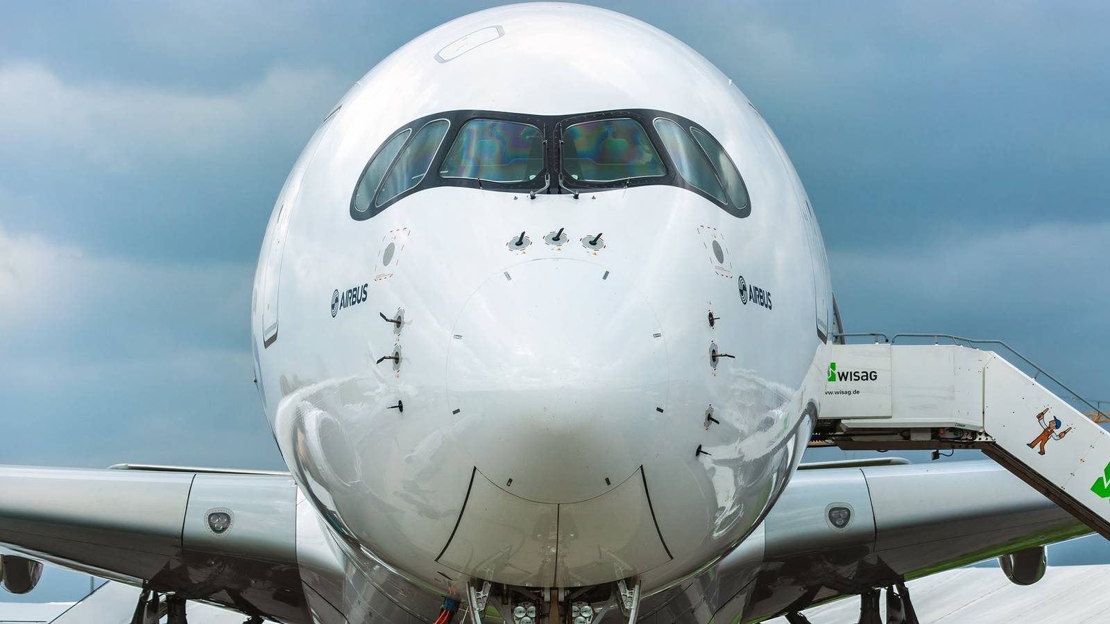 Insanely Modern: Inside The Airbus A350’s Secret Room Below The Flight Deck