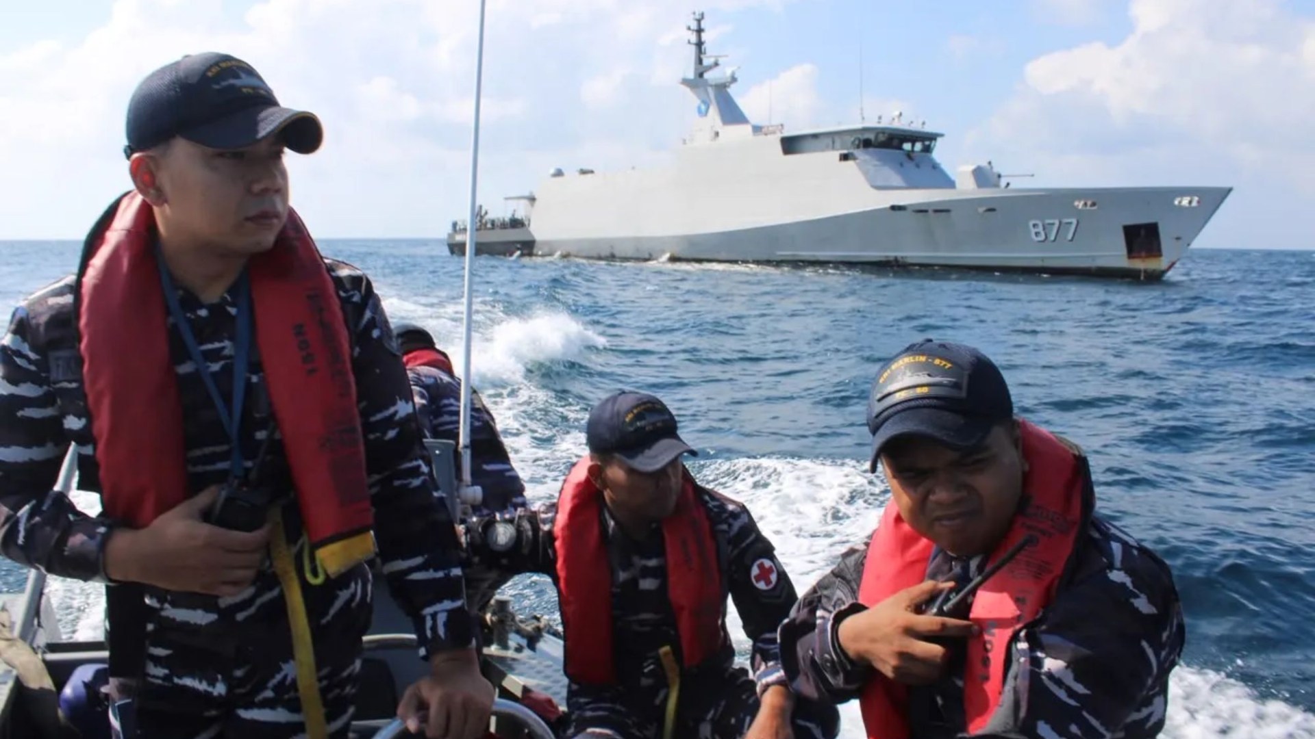 Frantic search continues for survivors after boat carrying 70 people sank a week ago – as 5 including girl, 7, rescued