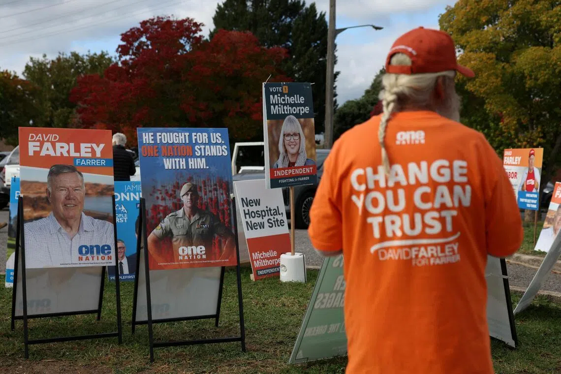 Australian government support drops as One Nation gains ground