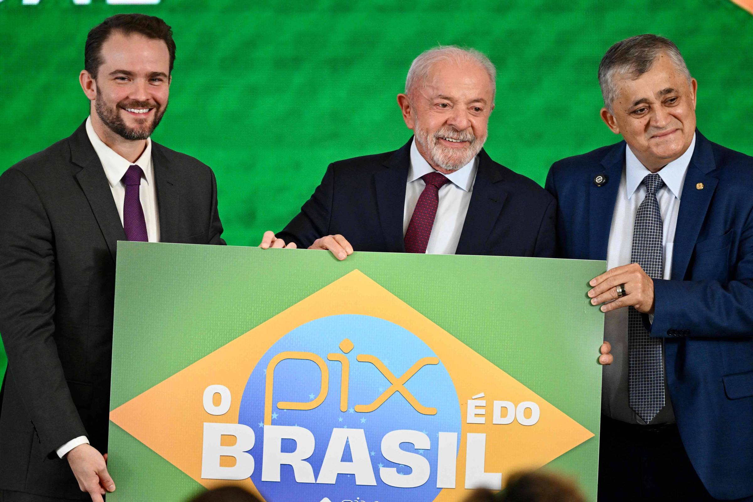 "Pix � soberania nacional", afirma leitor sobre press�o dos EUA