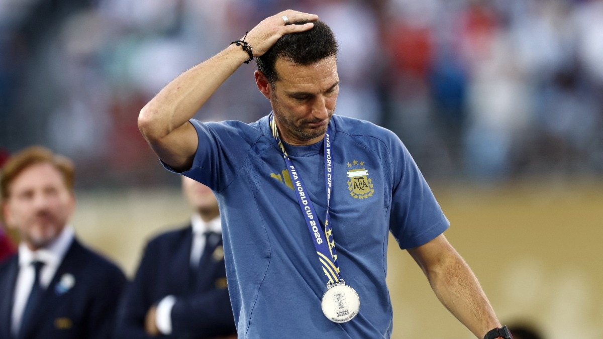 Argentina coach breaks down while reflecting on World Cup final defeat: Watch