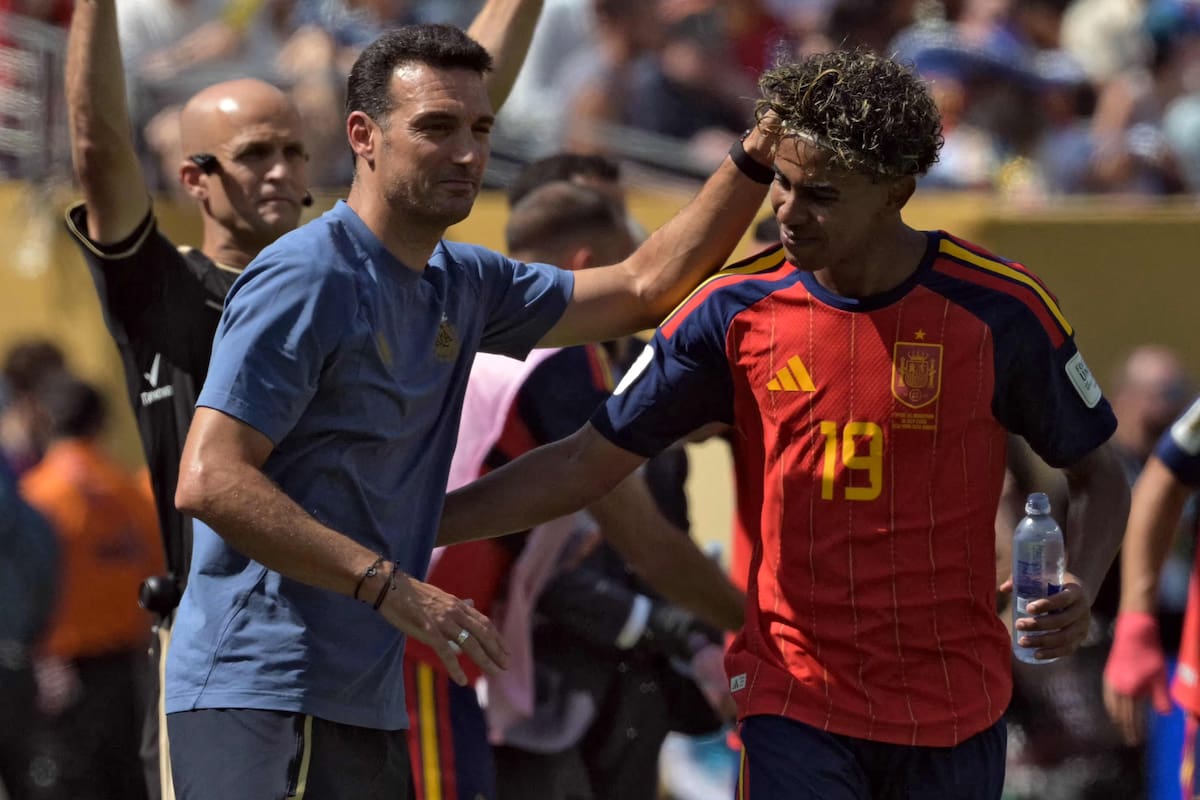 Scaloni, hasta cuando se equivoca, genera admiración: es un DT que (también) decide con el corazón