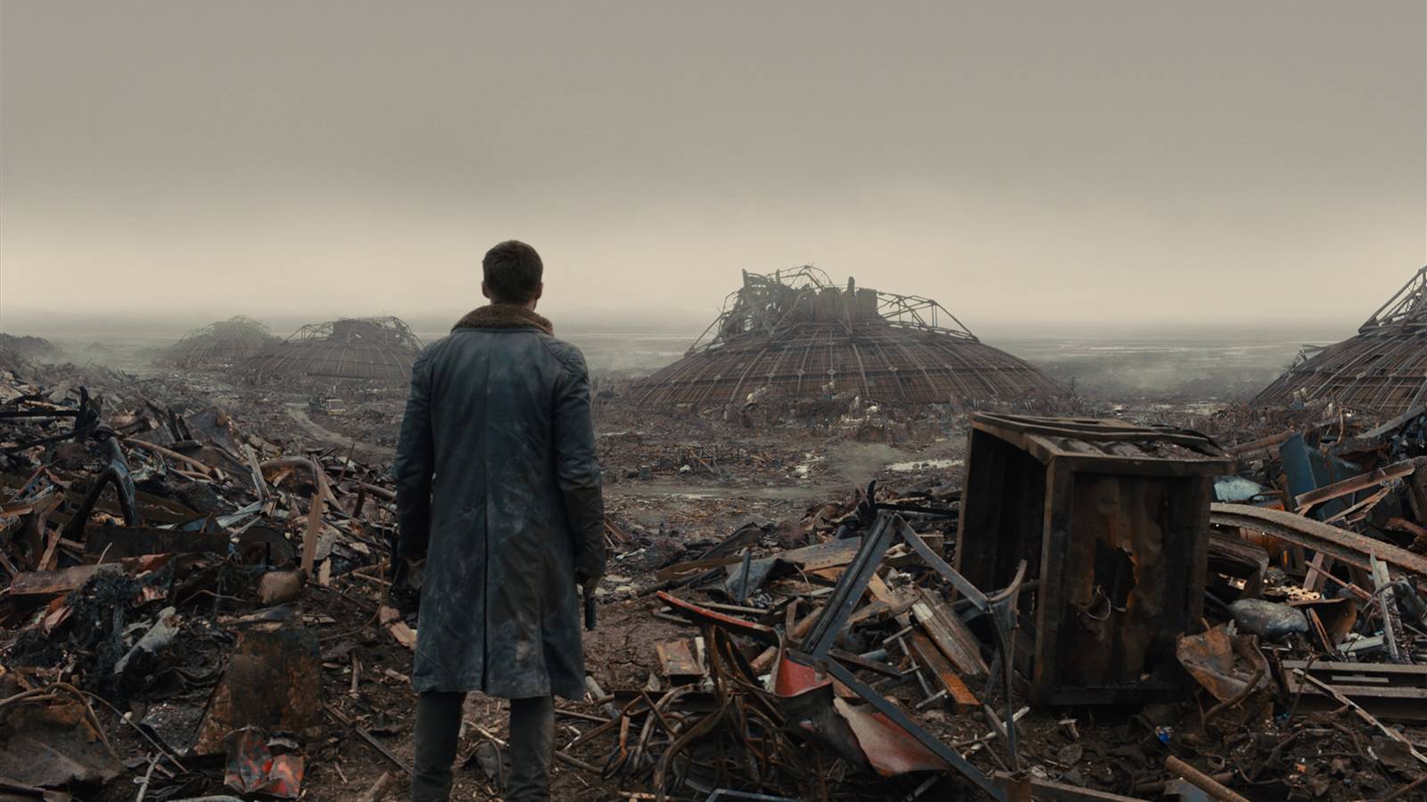 Netflix’s New Philip K. Dick Show Adapts 1 Of His Most “Unfilmable” Sci-Fi Stories