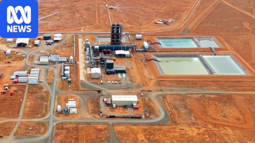 Uranium export deal sparks talk of opportunities for Broken Hill