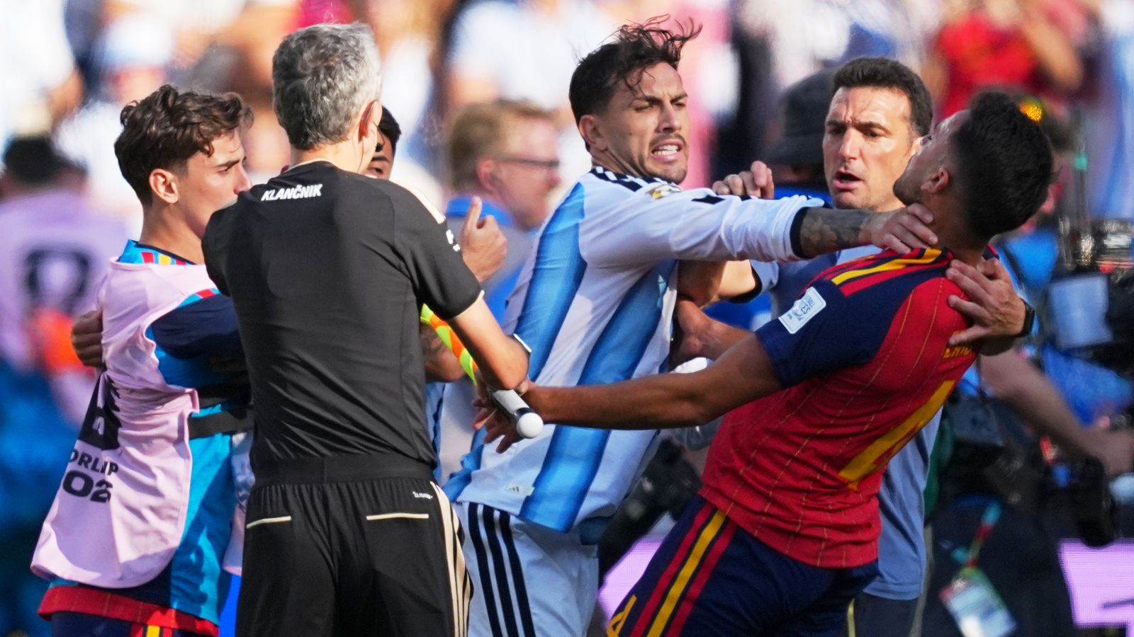 'Nothing to blame them for' - Argentina papers defend team after dismal final