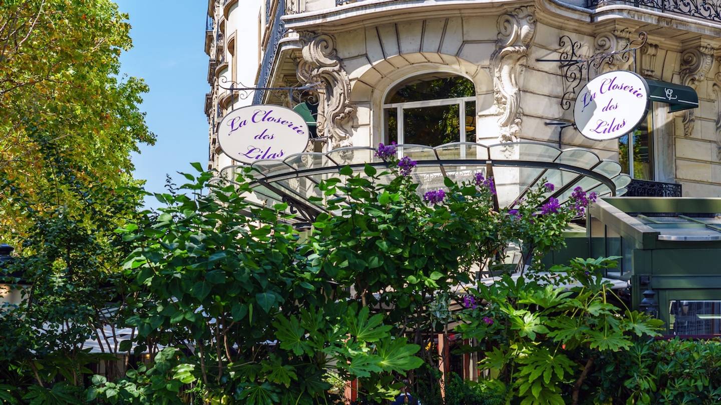 The Paris Café Where Hemingway Wrote His Earliest Masterpieces (And You Can Still Visit Today)