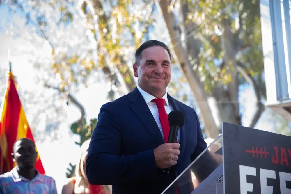 An Ex-NFL Kicker Takes Aim at an Open GOP Seat in Arizona