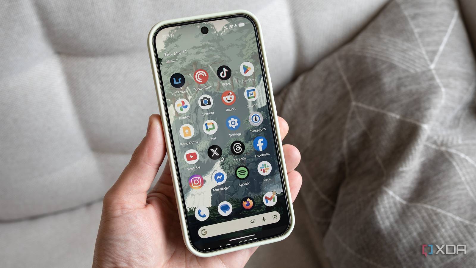 I tried dozens of self-hosted apps, but only these 5 stayed on my Pixel