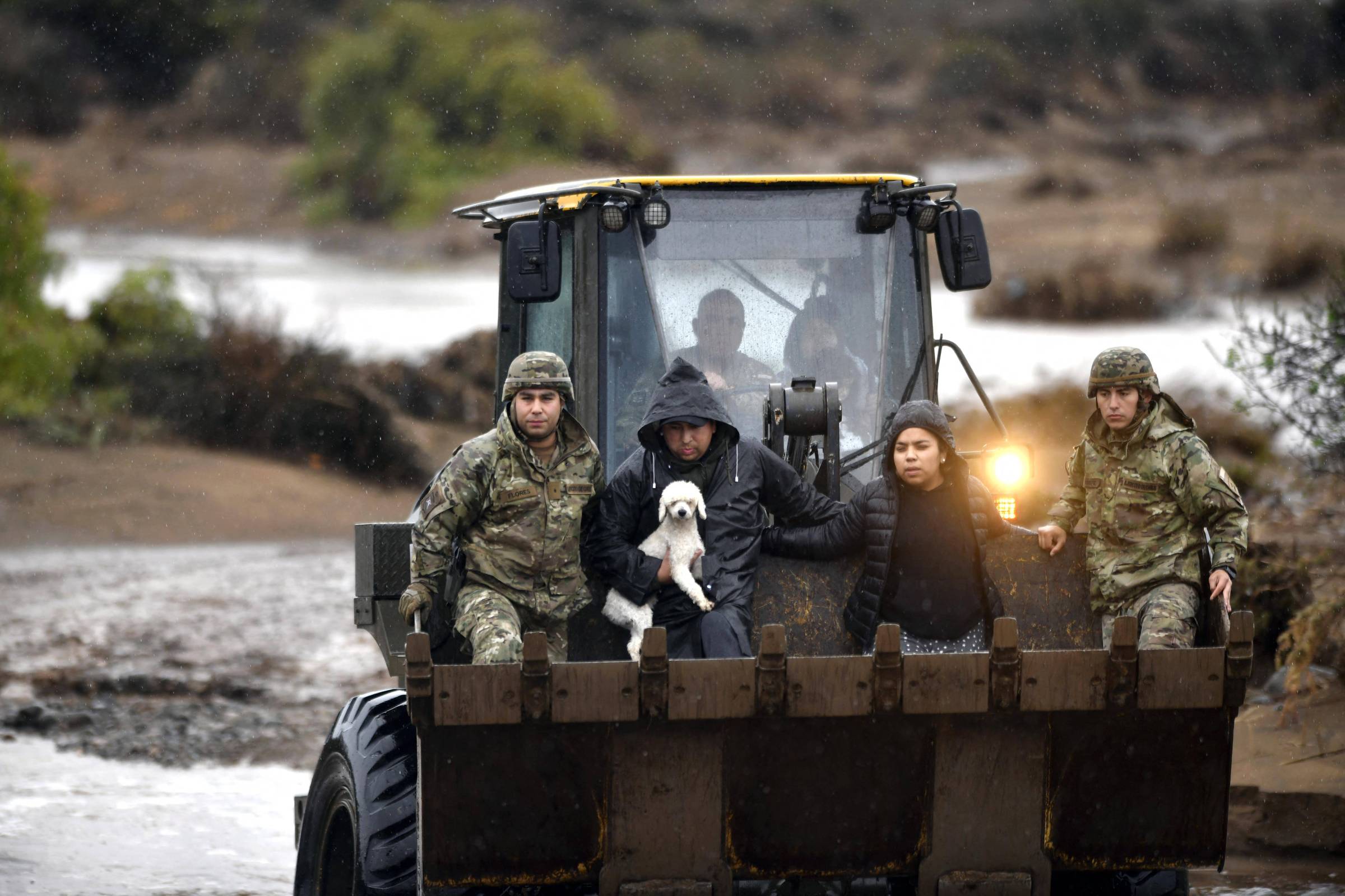 Chuvas isolam 100 mil pessoas no norte do Chile, que decreta calamidade